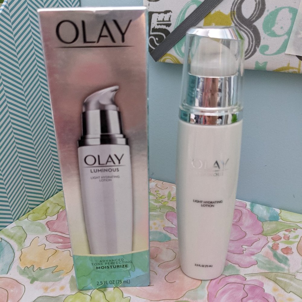 Olay Luminous Light Hydrating Lotion 2.5 oz Qty of 2